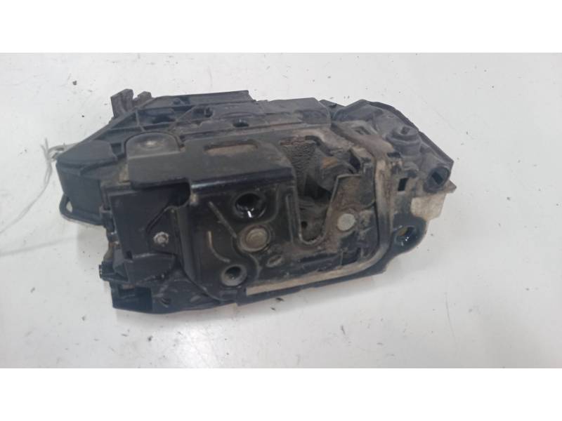 CERRADURA PUERTA TRASERA DERECHA 6J0839016C 