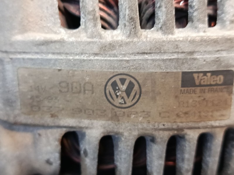 Recambio de alternador para volkswagen passat b3/b4 variant (3a5, 35i) 1.8 referencia OEM IAM 037903023  