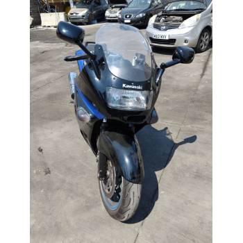 KAWASAKI ZZ-R de desguace