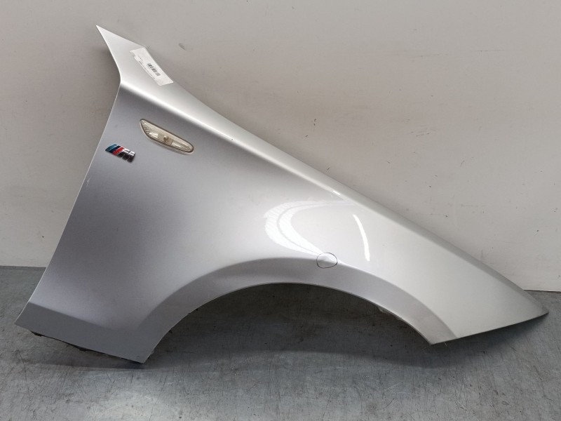 Recambio de aleta delantera derecha para bmw 1 (e87) 120 d referencia OEM IAM   