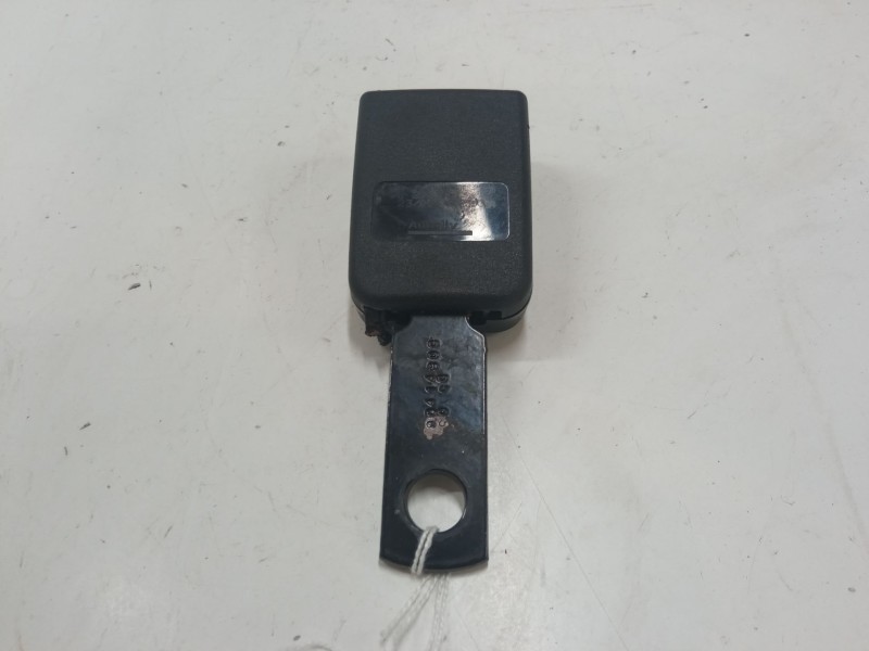 Recambio de anclaje cinturon trasero derecho para peugeot 1007 (km_) 1.4 hdi referencia OEM IAM   