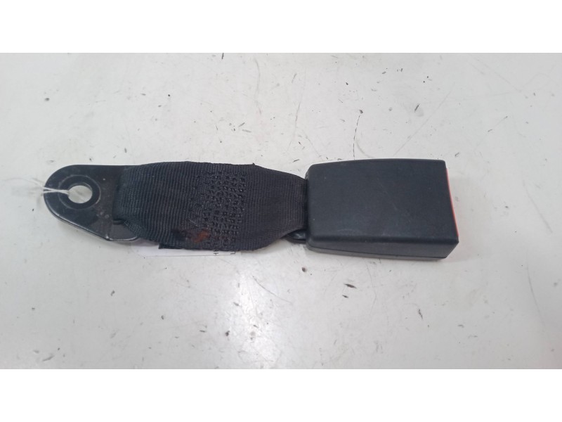 Recambio de anclaje cinturon trasero izquierdo para suzuki alto vii (gf, ha25_, ha35_) 1.0 (amf310) referencia OEM IAM   