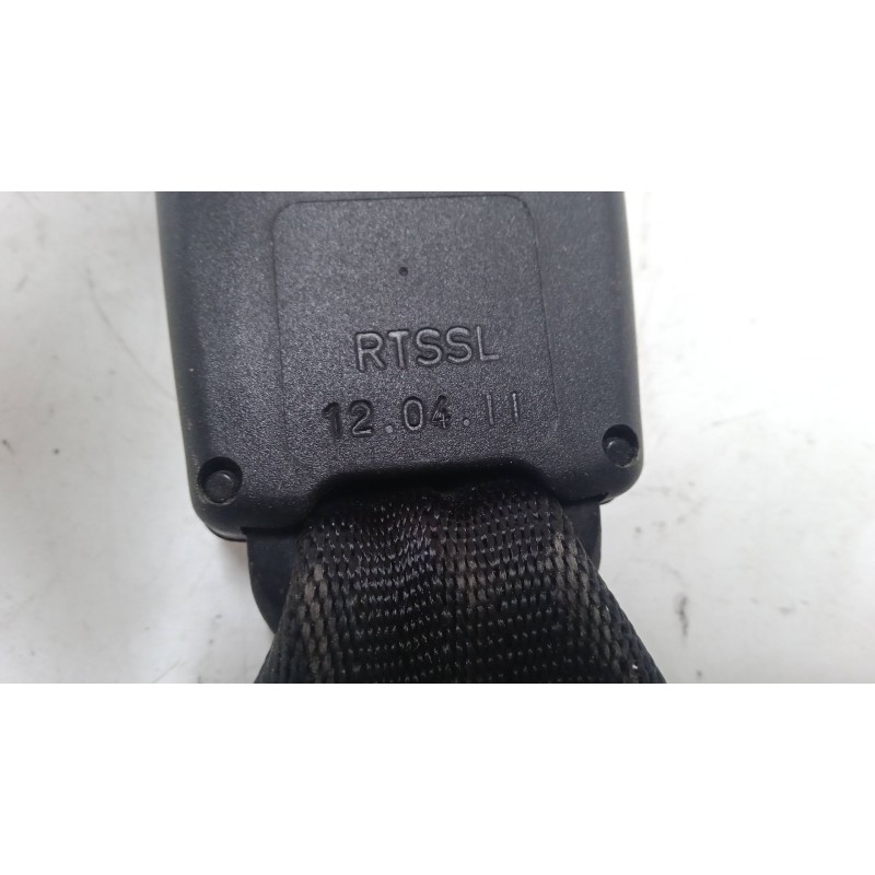Recambio de anclaje cinturon trasero izquierdo para suzuki alto vii (gf, ha25_, ha35_) 1.0 (amf310) referencia OEM IAM   