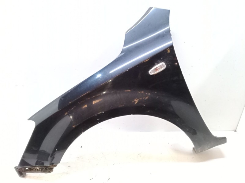 Recambio de aleta delantera izquierda para kia cee´d hatchback (ed) 1.6 crdi 115 referencia OEM IAM   