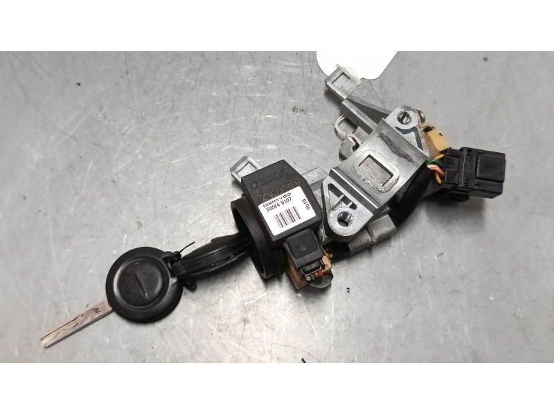 Recambio de clausor para smart forfour referencia OEM IAM 5WK45107 MR587813 