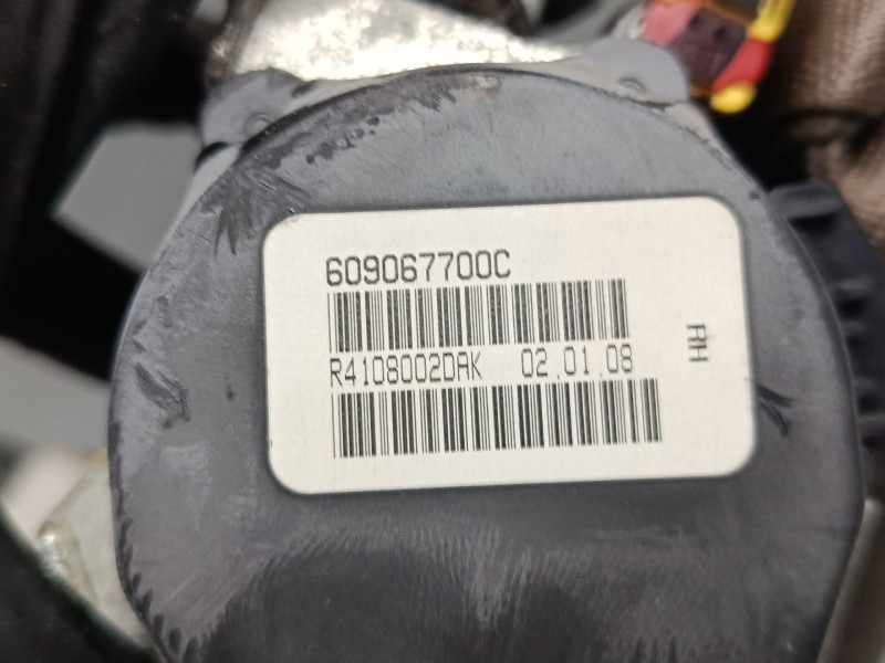 Recambio de cinturon seguridad delantero derecho para dodge journey 2.0 crd referencia OEM IAM 609067700C  