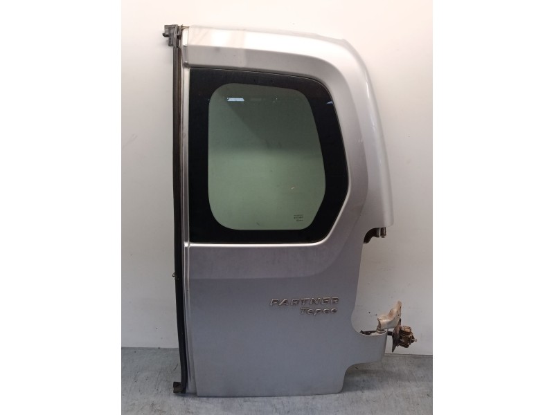 Recambio de porton trasero derecho para peugeot partner tepee 1.6 hdi 90 referencia OEM IAM 8703E4  