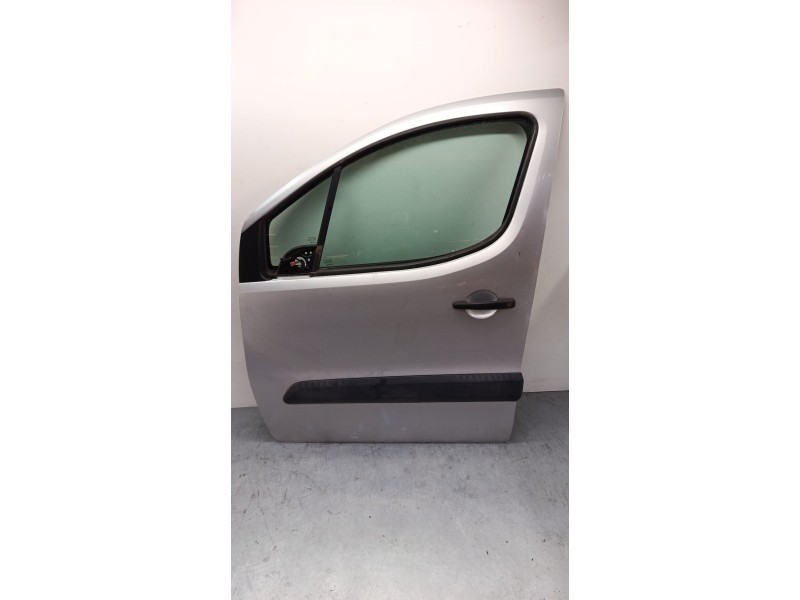 Recambio de puerta delantera izquierda para peugeot partner tepee 1.6 hdi 90 referencia OEM IAM 9002Z3  