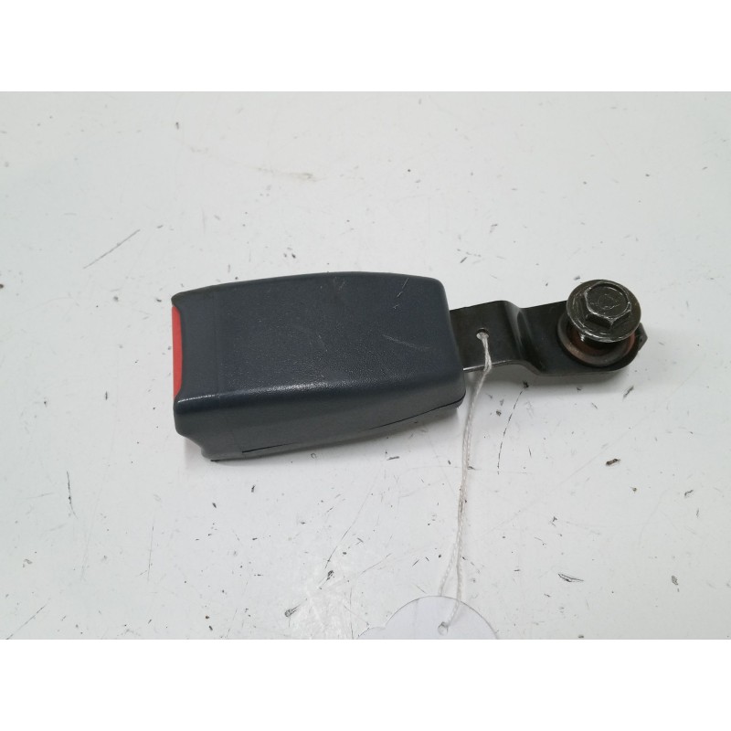 Recambio de anclaje cinturon delantero izquierdo para honda hr-v (gh_) 1.6 16v 4wd (gh2, gh4) referencia OEM IAM   