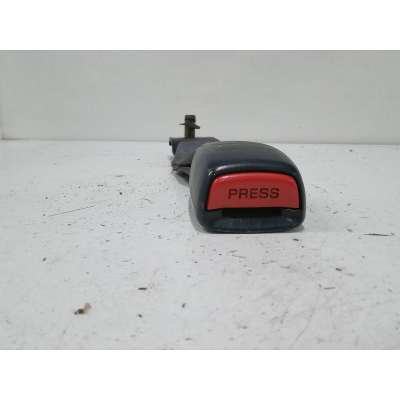 Recambio de anclaje cinturon trasero izquierdo para honda hr-v (gh_) 1.6 16v 4wd (gh2, gh4) referencia OEM IAM   