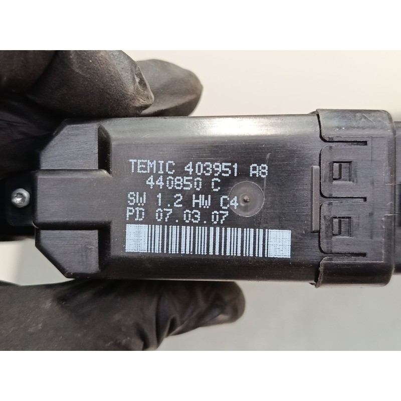 Recambio de motor elevaluna delantero izquierdo para kia cee´d hatchback (ed) 1.6 crdi 115 referencia OEM IAM 440850c 440850C 