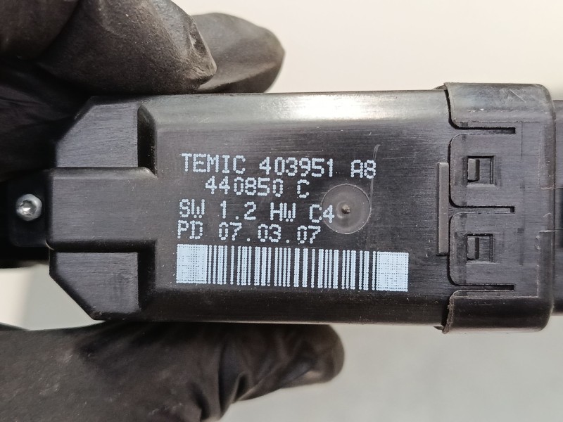 Recambio de motor elevaluna delantero izquierdo para kia cee´d hatchback (ed) 1.6 crdi 115 referencia OEM IAM 440850c 440850C 