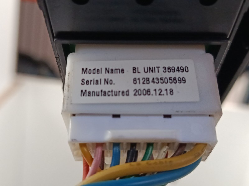 Recambio de mando elevalunas delantero izquierdo para kia cee´d hatchback (ed) 1.6 crdi 115 referencia OEM IAM 369490  