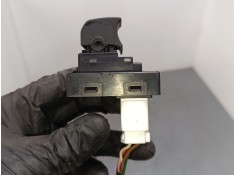 Recambio de mando elevalunas trasero derecho para kia cee´d hatchback (ed) 1.6 crdi 115 referencia OEM IAM 935751H100   2