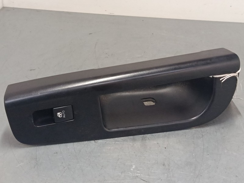 Recambio de mando elevalunas trasero izquierdo para kia cee´d hatchback (ed) 1.6 crdi 115 referencia OEM IAM 833511H000  