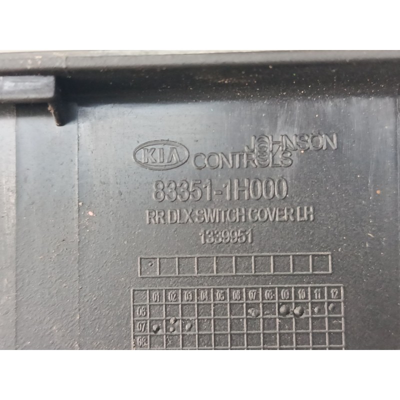 Recambio de mando elevalunas trasero izquierdo para kia cee´d hatchback (ed) 1.6 crdi 115 referencia OEM IAM 833511H000  