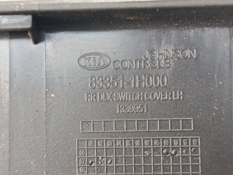 Recambio de mando elevalunas trasero izquierdo para kia cee´d hatchback (ed) 1.6 crdi 115 referencia OEM IAM 833511H000  