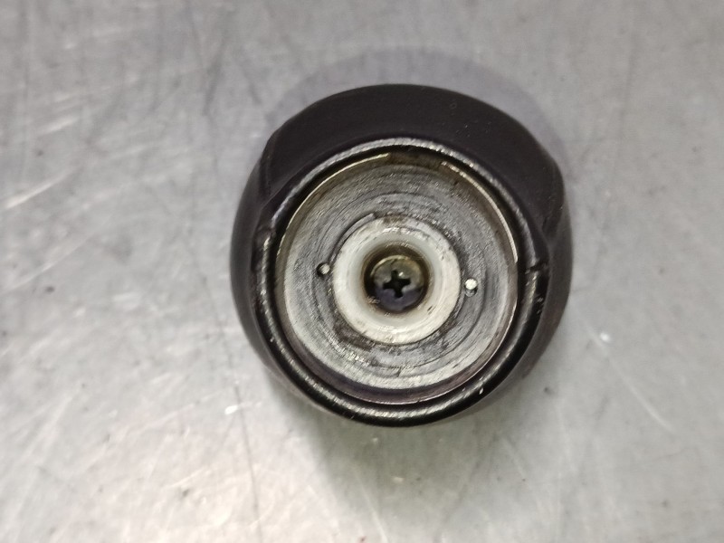 Recambio de pomo palanca cambio para kia cee´d hatchback (ed) 1.6 crdi 115 referencia OEM IAM   