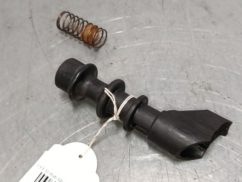 Recambio de pomo palanca cambio para kia cee´d hatchback (ed) 1.6 crdi 115 referencia OEM IAM   