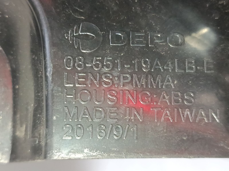 Recambio de piloto trasero izquierdo para dacia dokker furgoneta/monovolumen 1.6 lpg referencia OEM IAM 0855119A4LBE  