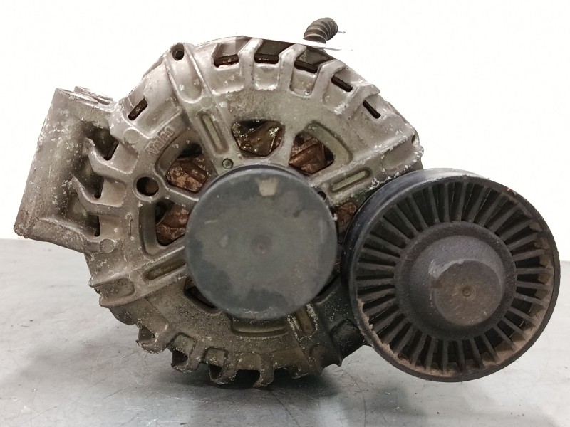 Recambio de alternador para bmw 7 (e65, e66, e67) 730 i, li referencia OEM IAM 7521178  