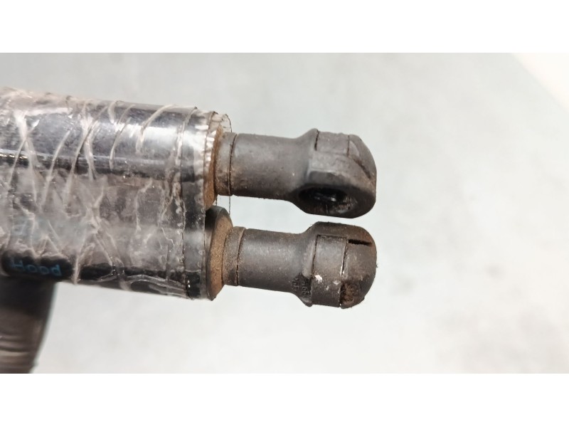 Recambio de amortiguadores capo para bmw x3 (e83) 2.0 sd referencia OEM IAM 720N  