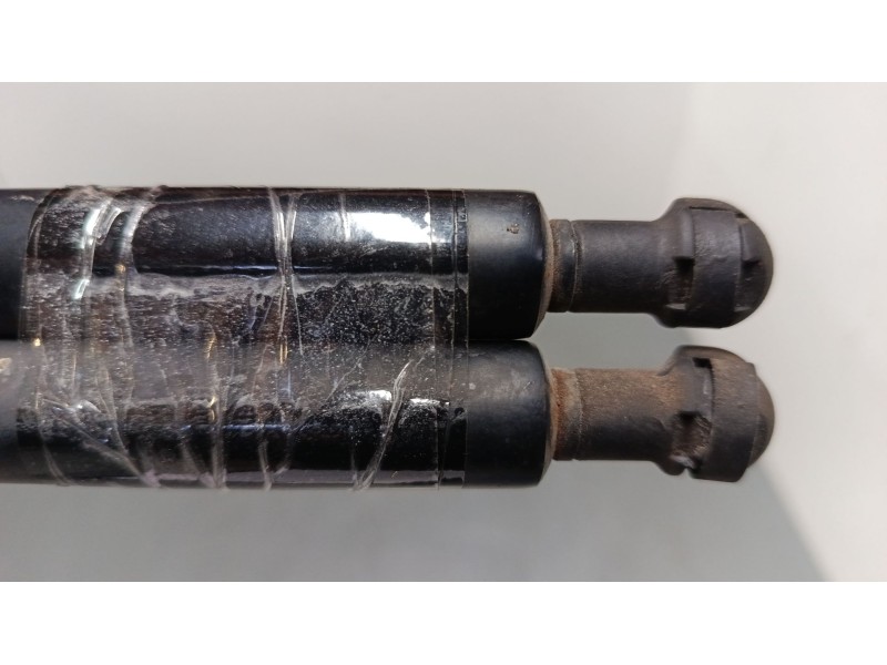 Recambio de amortiguadores malet/porton para bmw x3 (e83) 2.0 sd referencia OEM IAM 590N  