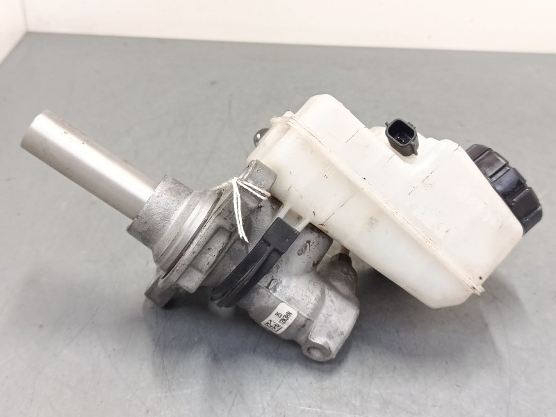 Recambio de bomba freno para renault twingo iii (bcm_, bca_) 0.9 tce 90 lpg (bcmd) referencia OEM IAM   