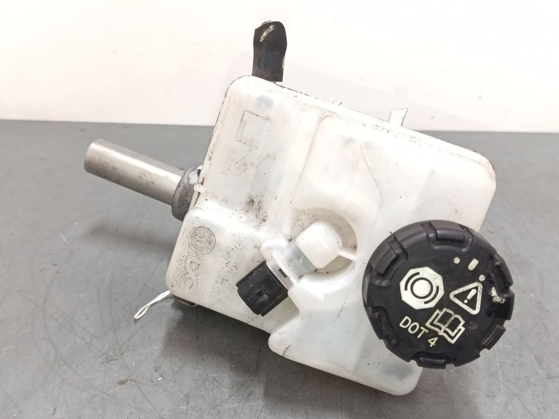 Recambio de bomba freno para renault twingo iii (bcm_, bca_) 0.9 tce 90 lpg (bcmd) referencia OEM IAM   