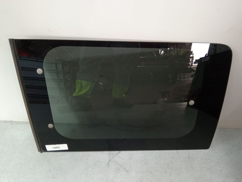 Recambio de luna maletero izquierda para ford tourneo connect 1.8 tdci referencia OEM IAM   