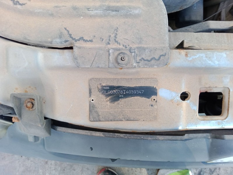 opel corsa b (s93) del año 1995