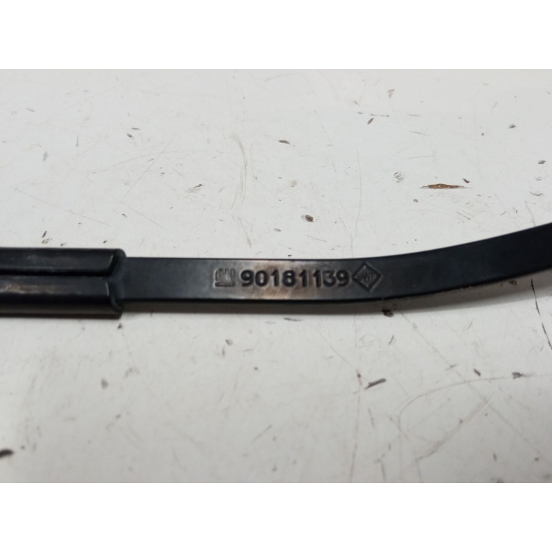 Recambio de brazo limpia trasero para opel kadett e hatchback (t85) 1.8 i (c08, c48, d08, d48) referencia OEM IAM   