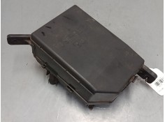 Recambio de caja reles / fusibles para hyundai tucson (jm) 2.0 referencia OEM IAM 912102E101  