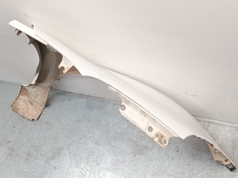 Recambio de aleta delantera izquierda para kia rio iii (ub) 1.2 cvvt referencia OEM IAM   