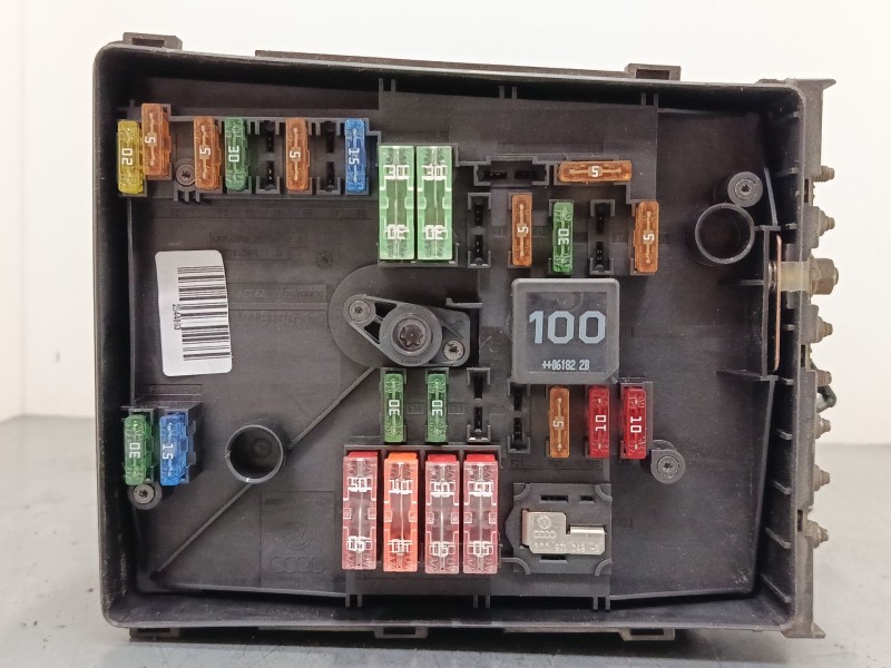 Recambio de caja reles / fusibles para audi a3 sportback (8pa) 2.0 tdi 16v referencia OEM IAM 017181301  