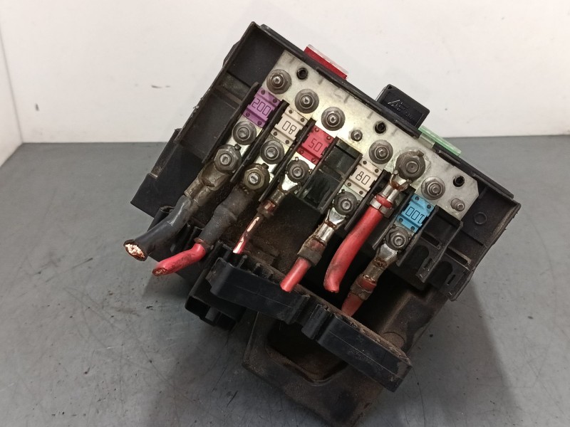 Recambio de caja reles / fusibles para audi a3 sportback (8pa) 2.0 tdi 16v referencia OEM IAM 017181301  