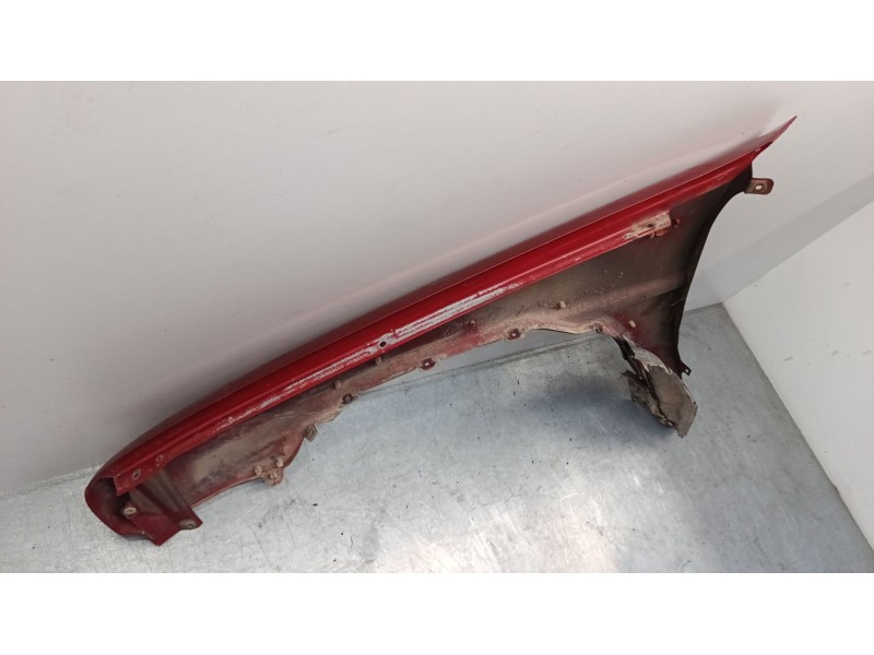 Recambio de aleta delantera derecha para nissan terrano ii (r20) 2.7 td 4wd referencia OEM IAM   