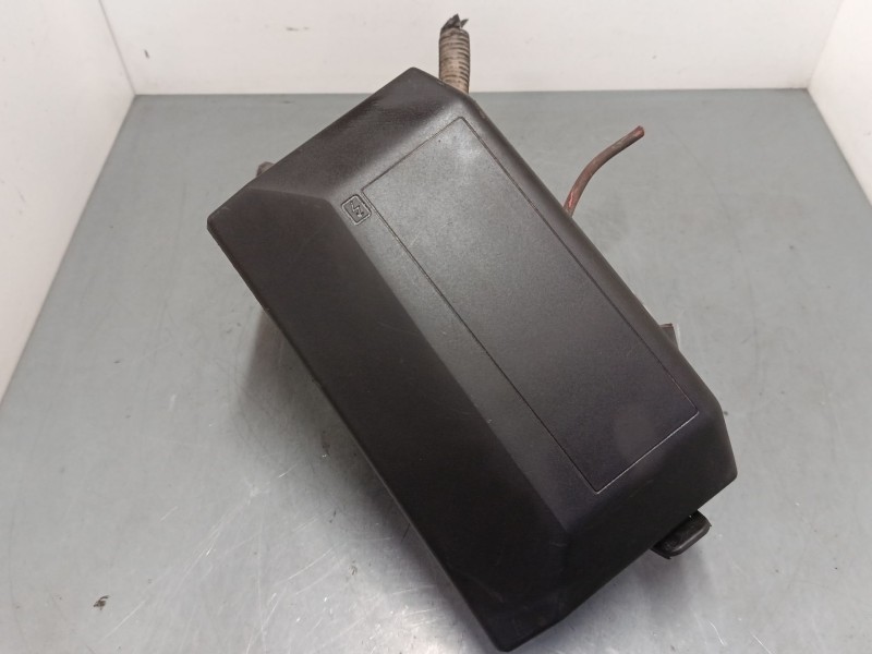 Recambio de caja reles / fusibles para renault scénic i monospace (ja0/1_, fa0_) 1.4 16v (ja0d, ja1h, ja0w, ja10) referencia OEM