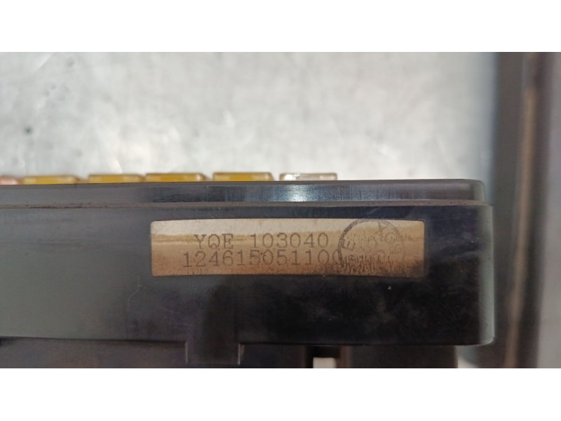 Recambio de caja reles / fusibles para land rover freelander i (l314) 2.0 di 4x4 referencia OEM IAM YQE103040  