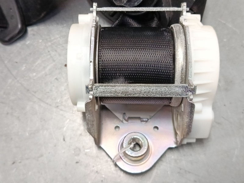 Recambio de cinturon seguridad delantero derecho para bmw x3 (e83) 2.0 sd referencia OEM IAM 34003070B  
