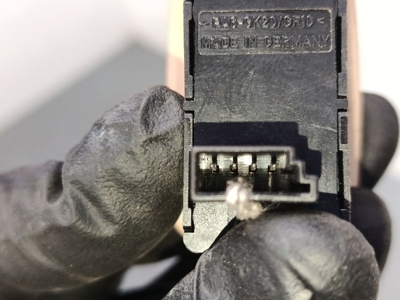 Recambio de mando elevalunas delantero derecho para bmw x3 (e83) 2.0 sd referencia OEM IAM   