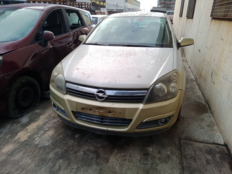 opel astra h (a04) del año 2004