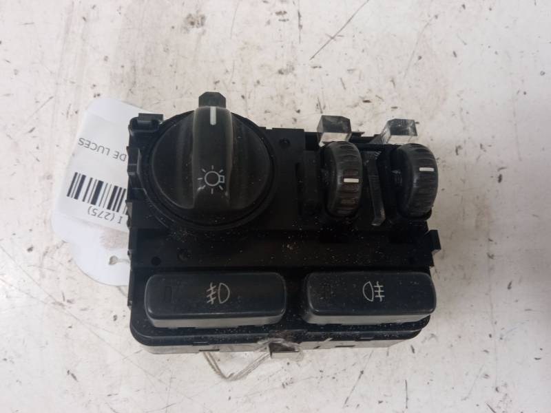 CONMUTADOR DE LUCES 8685452 05W07E02 