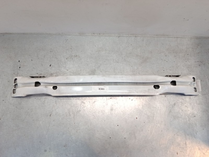 Recambio de refuerzo paragolpes delantero para volvo v40 hatchback (525) d2 referencia OEM IAM 31276334  