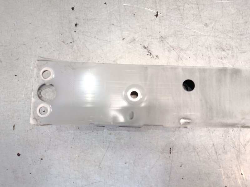 Recambio de refuerzo paragolpes delantero para volvo v40 hatchback (525) d2 referencia OEM IAM 31276334  