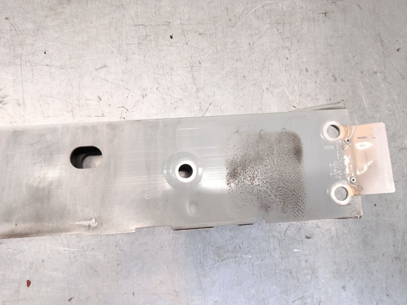 Recambio de refuerzo paragolpes delantero para volvo v40 hatchback (525) d2 referencia OEM IAM 31276334  