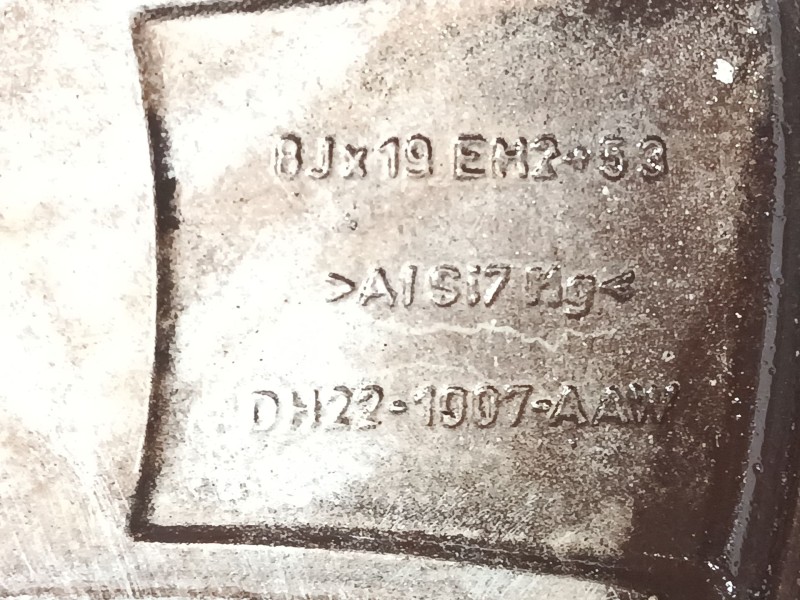 Recambio de llanta aluminio 19´´ para land rover discovery iii (l319) 2.7 td 4x4 referencia OEM IAM DH221007AAW 8JX19 EH2 ET53 