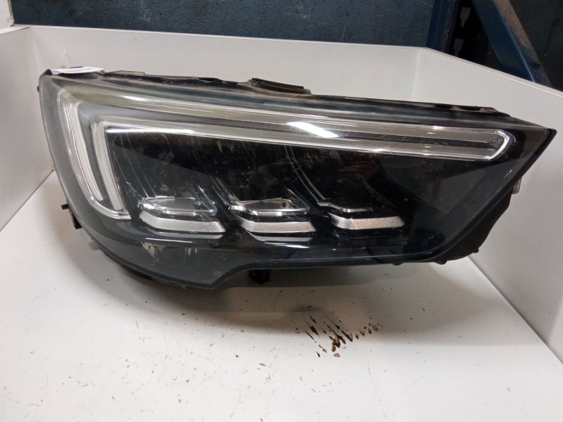 Recambio de faro derecho led para opel crossland x / crossland (p17, p2qo) 1.2 (75) referencia OEM IAM 39153432  