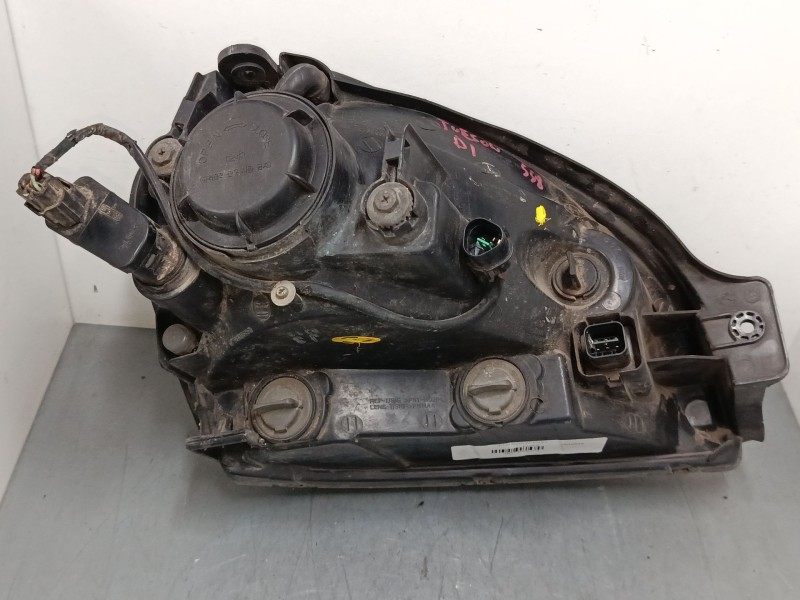 Recambio de faro izquierdo para hyundai tucson (jm) 2.0 crdi referencia OEM IAM 921012EXXX  
