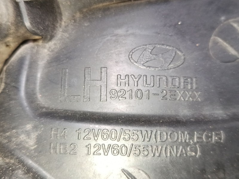 Recambio de faro izquierdo para hyundai tucson (jm) 2.0 crdi referencia OEM IAM 921012EXXX  